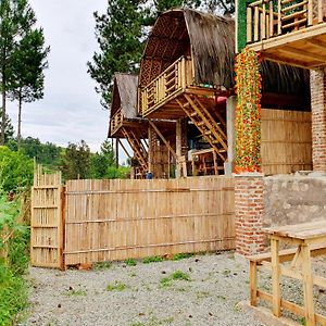 Ciwidey Jungle Villa